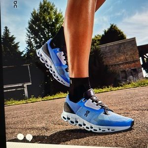On Cloud Cloud Stratus Women’s Running Shoes 9